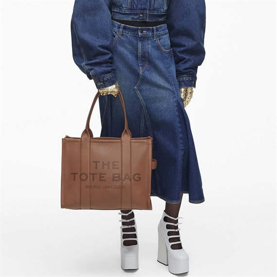 Marc Jacobs The Leather Large Tote Bag, Argan Oil